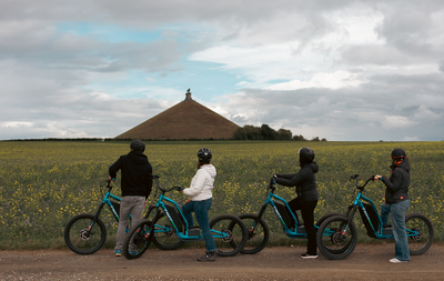 4-cyclistes-de-dos.jpg 4-cyclistes-de-dos.jpg
